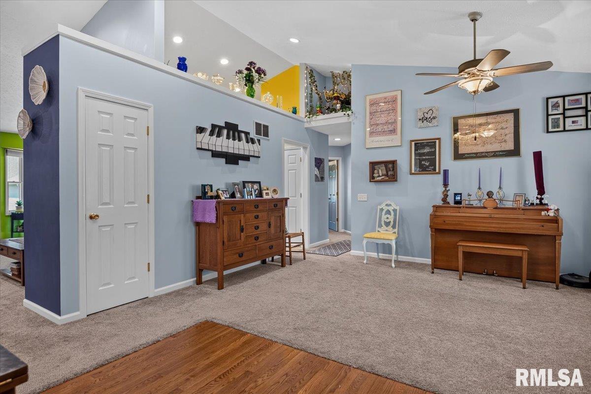 3904 Huxley Drive Springfield, IL 62711 - Photo 7 of 49