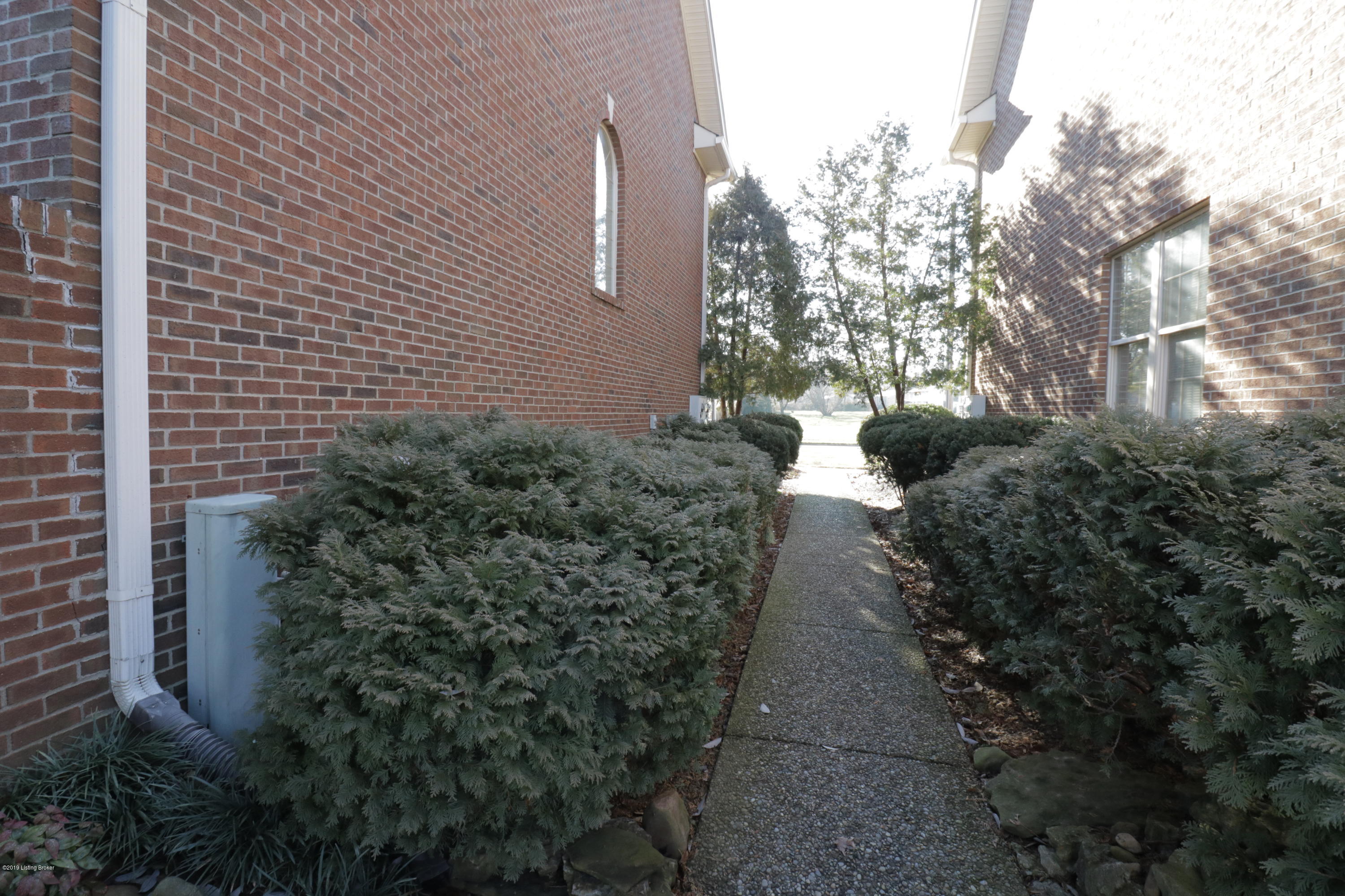 3012 Sprowl Road Louisville, KY 40299 - Photo 65 of 70 IMG_6350