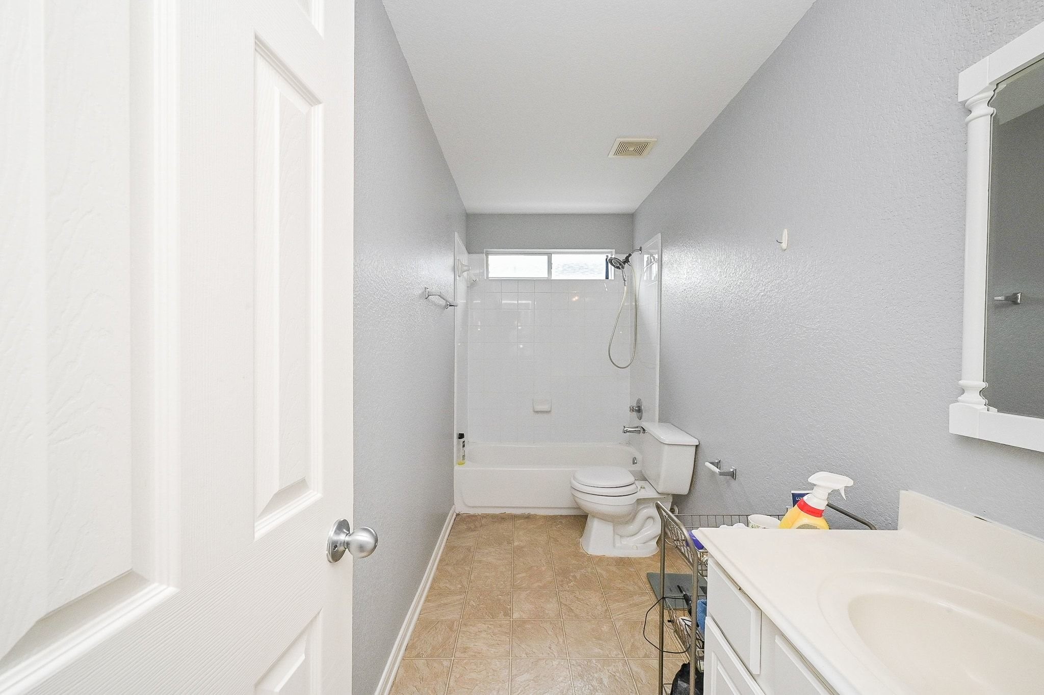 6638 Autumn Sunset Lane Spring, TX 77379 - Photo 27 of 32 Bright and spacious bathroom,perfect for guests.