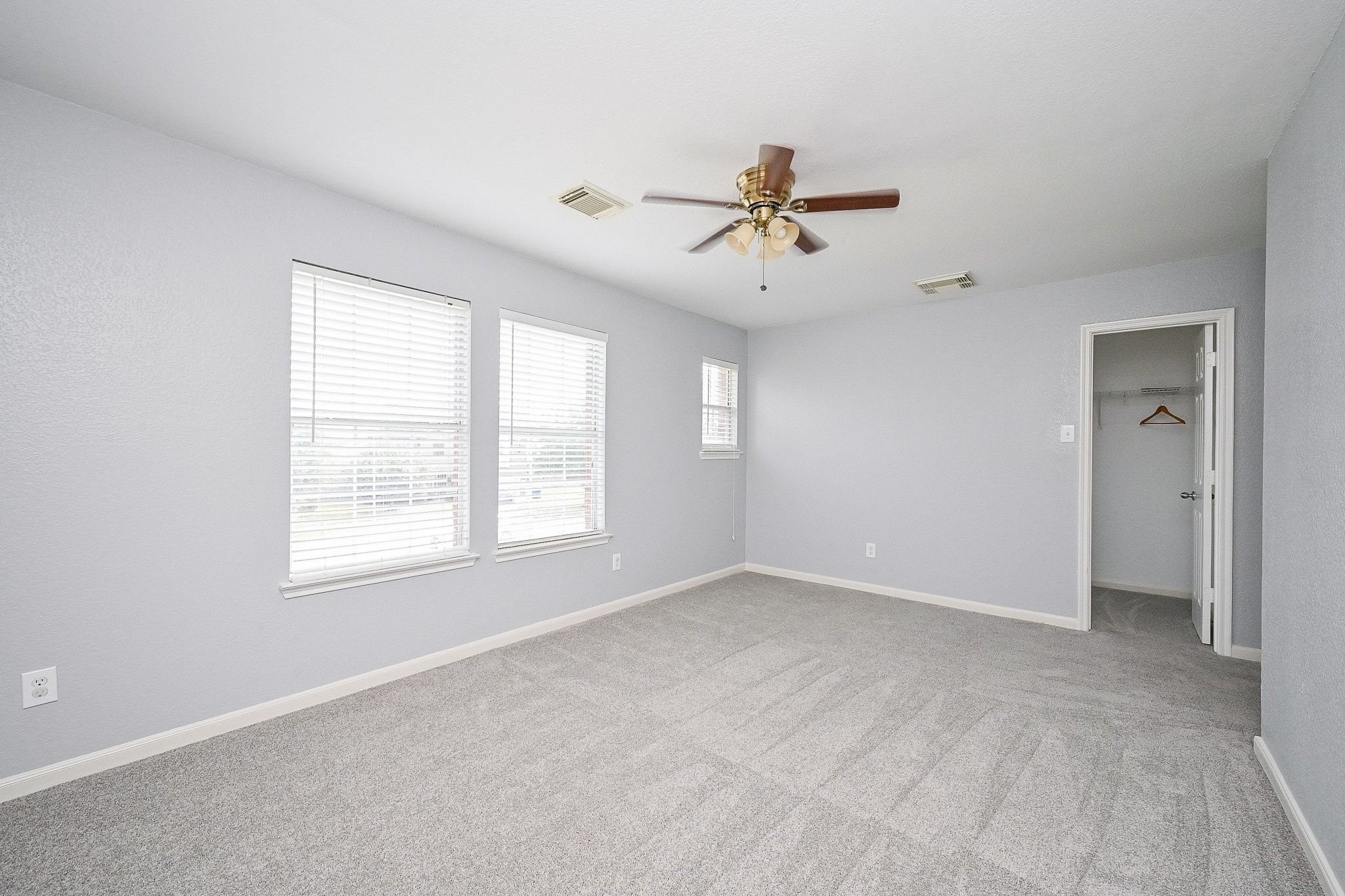 6638 Autumn Sunset Lane Spring, TX 77379 - Photo 31 of 32 Spacious Bedroom