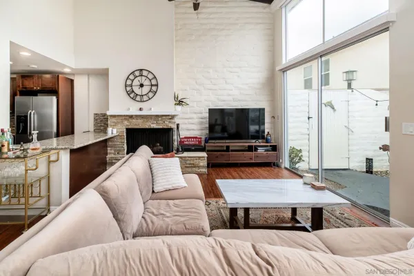 $699,999 | 2544 Navarra Drive, Unit 4, Carlsbad, CA 92009