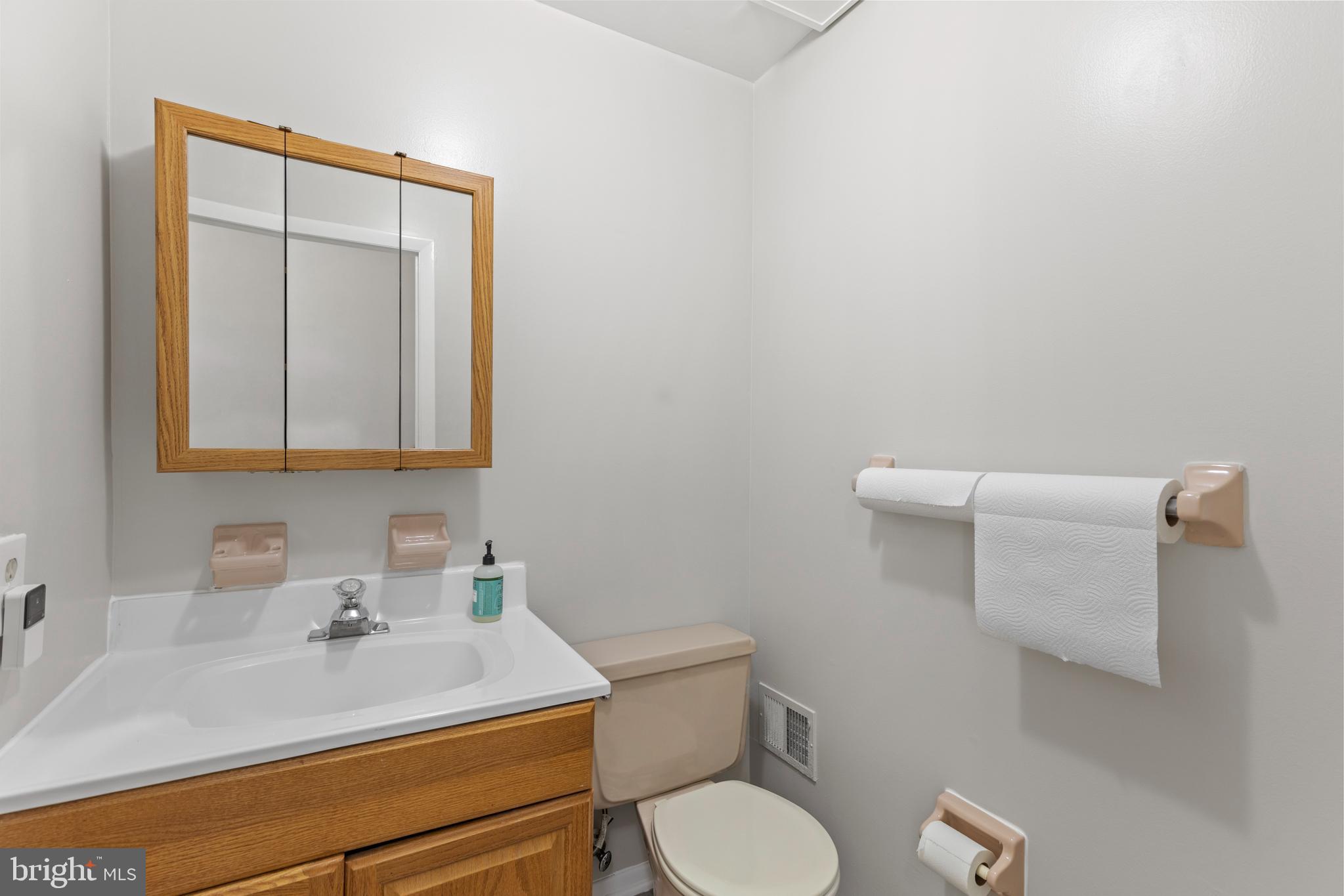 1921 Dundee Road Rockville, MD 20850 - Photo 14 of 41 Powder room on entry landing