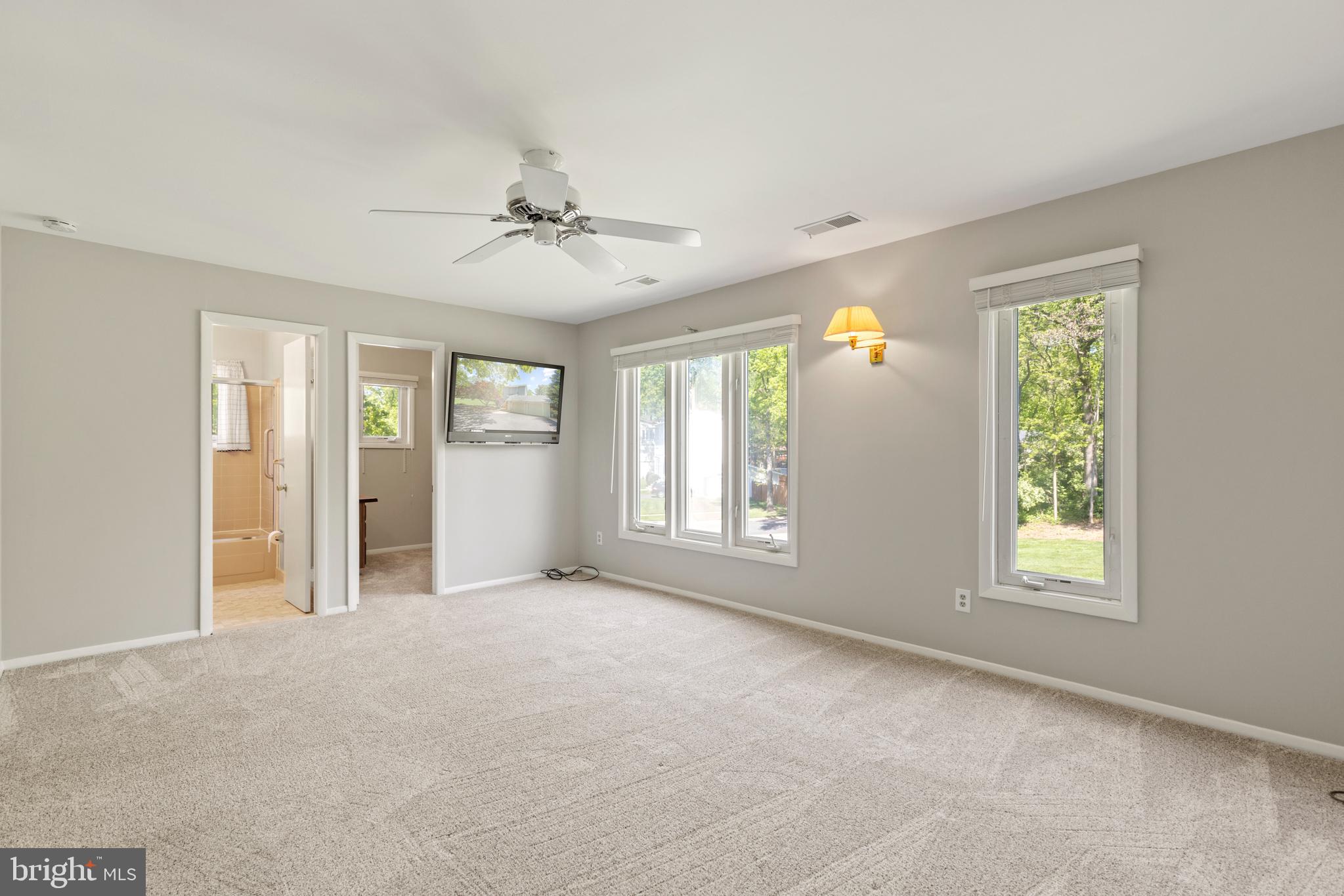 1921 Dundee Road Rockville, MD 20850 - Photo 17 of 41 Primary Bedroom