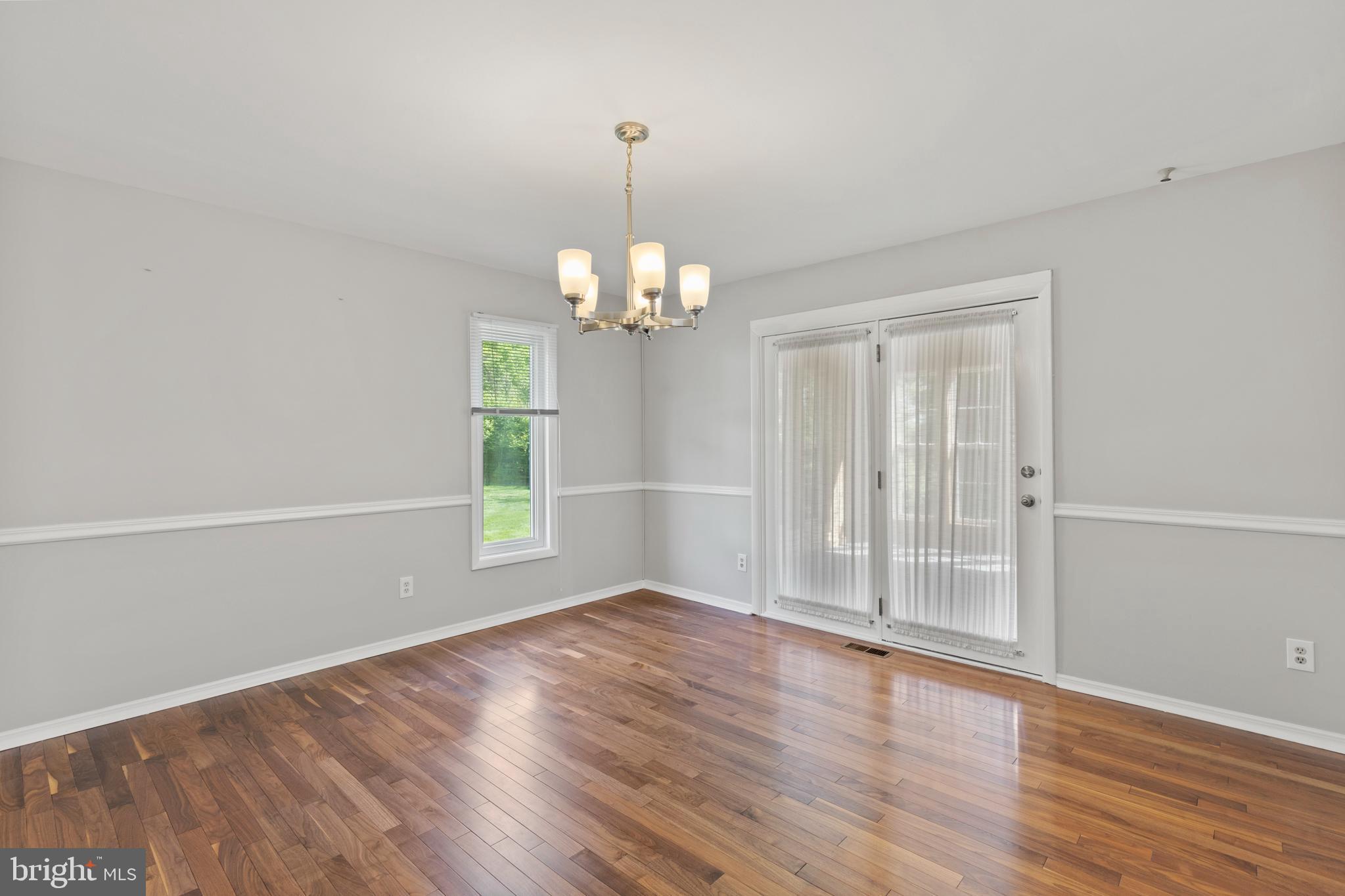 1921 Dundee Road Rockville, MD 20850 - Photo 7 of 41 Dining Room