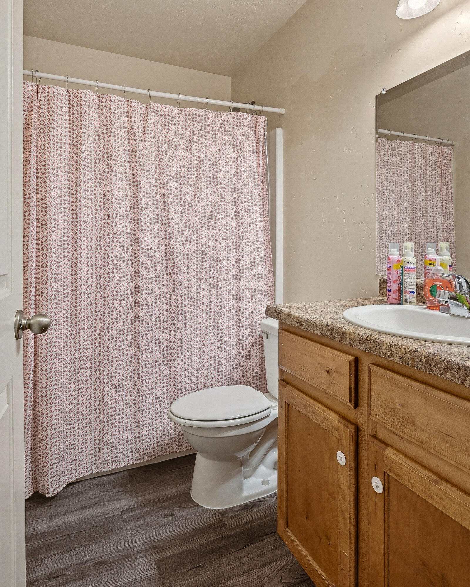 577-593 East Nichols Canyon Road, Unit 577579 & 591593 RV GARAGE Cedar City, UT 84721 - Photo 72 of 102 Bath 2