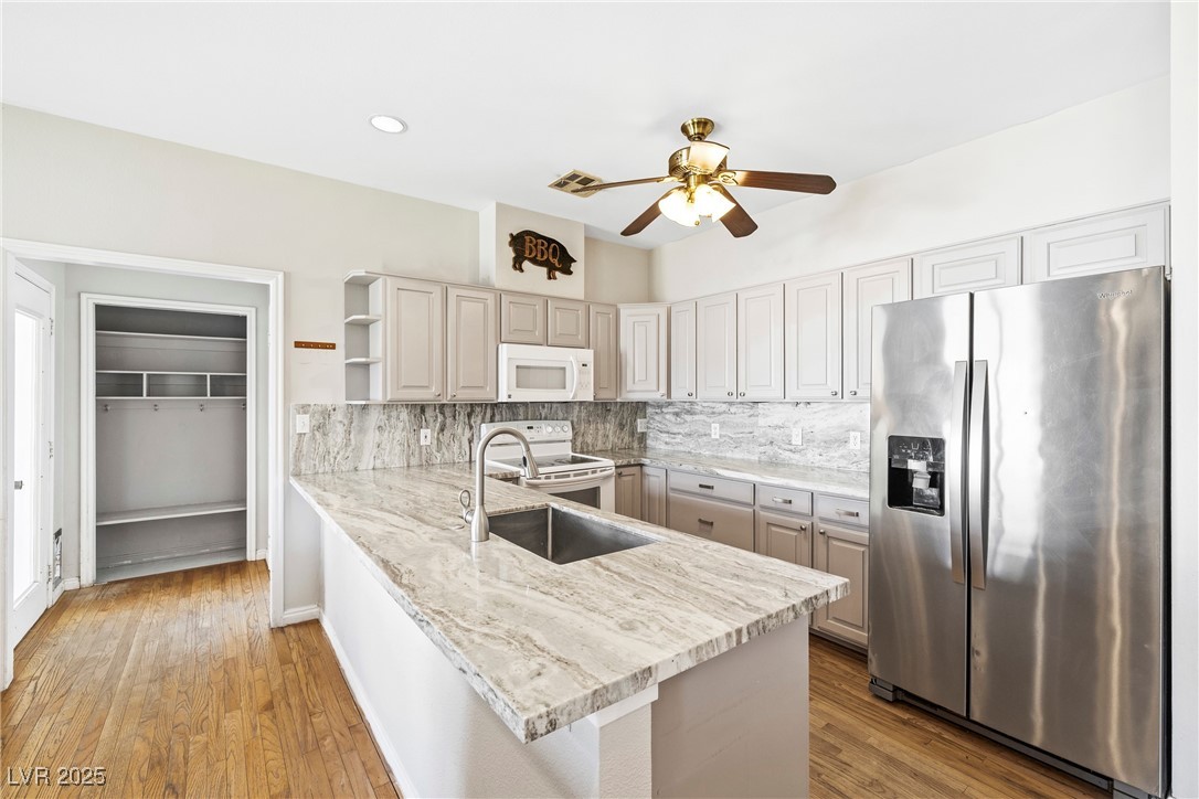 3756 Stratton Logandale, NV 89021 - Photo 11 of 42 Gallery Image 11