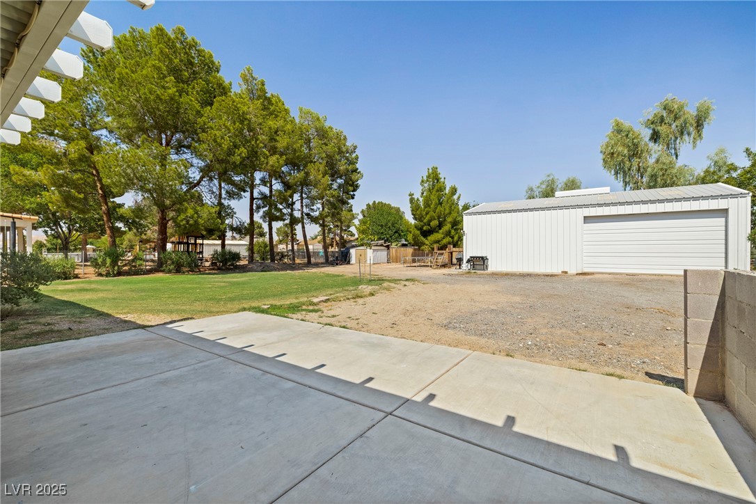 3756 Stratton Logandale, NV 89021 - Photo 2 of 42 Gallery Image 2