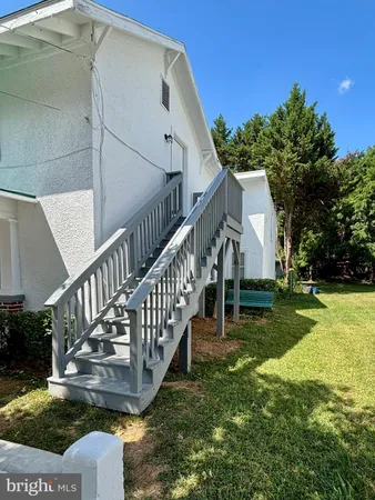 $1,450 | 400 East Liberty Street, Unit B, Charles Town, WV 25414