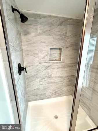 $1,450 | 400 East Liberty Street, Unit B, Charles Town, WV 25414