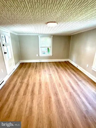 $1,450 | 400 East Liberty Street, Unit B, Charles Town, WV 25414