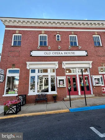 $1,450 | 400 East Liberty Street, Unit B, Charles Town, WV 25414