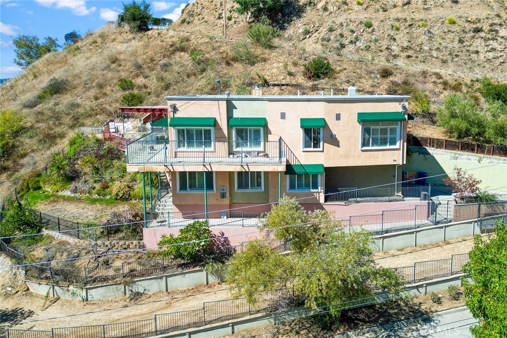 591 Devonwood Road Altadena, CA 91001 - Photo 33 of 35 an aerial view of house with yard