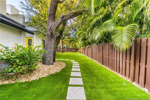 $2,895,000 | 4 Heritage Way, Stuart, FL 34996