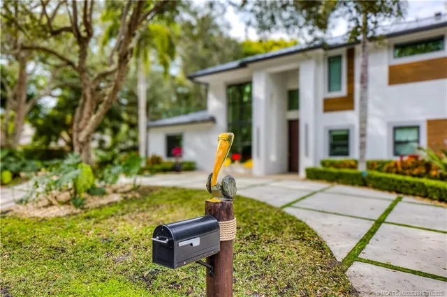 $2,895,000 | 4 Heritage Way, Stuart, FL 34996