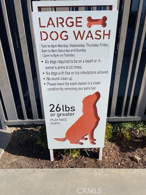 155 Fable Irvine, CA 92618 - Photo 34 of 41 a picture of a bench