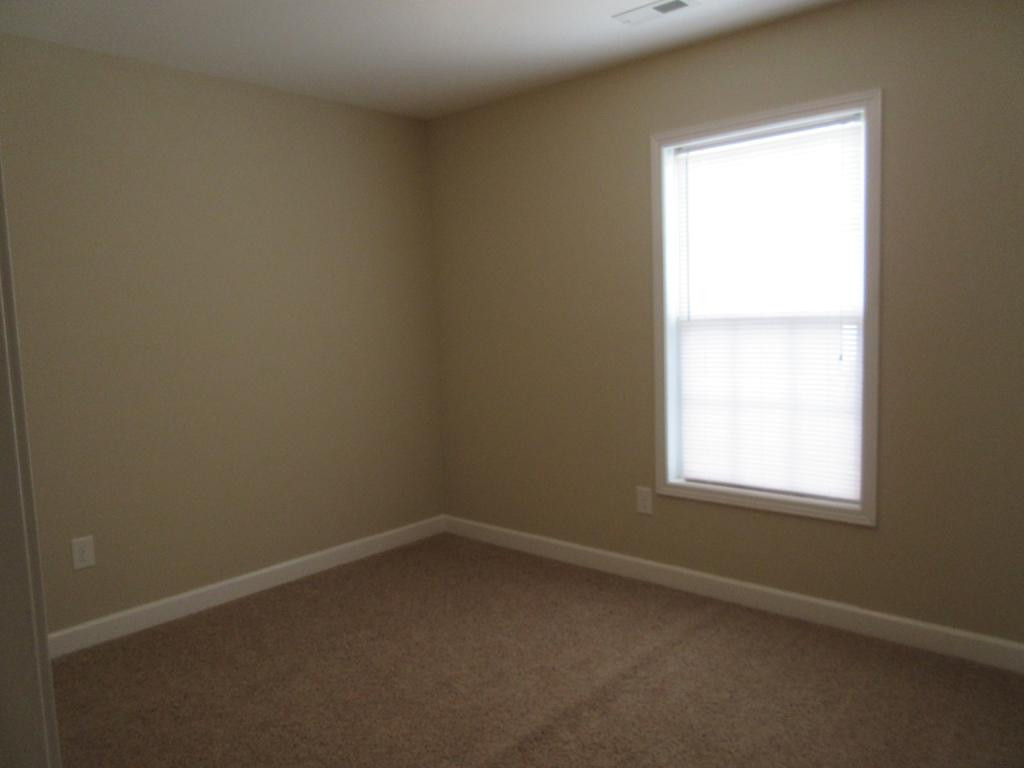 185 Azalea Ridge Johnson City, TN 37601 - Photo 19 of 30 Bedroom 3