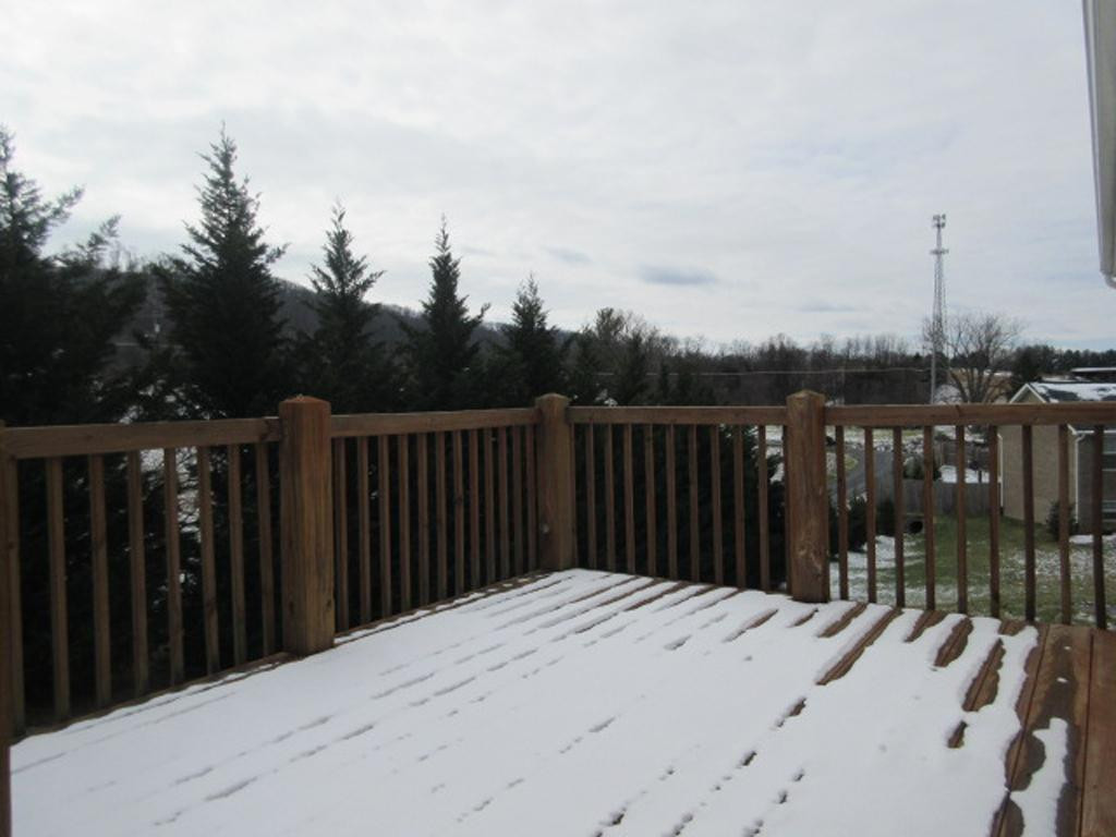 185 Azalea Ridge Johnson City, TN 37601 - Photo 25 of 30 Privacy deck