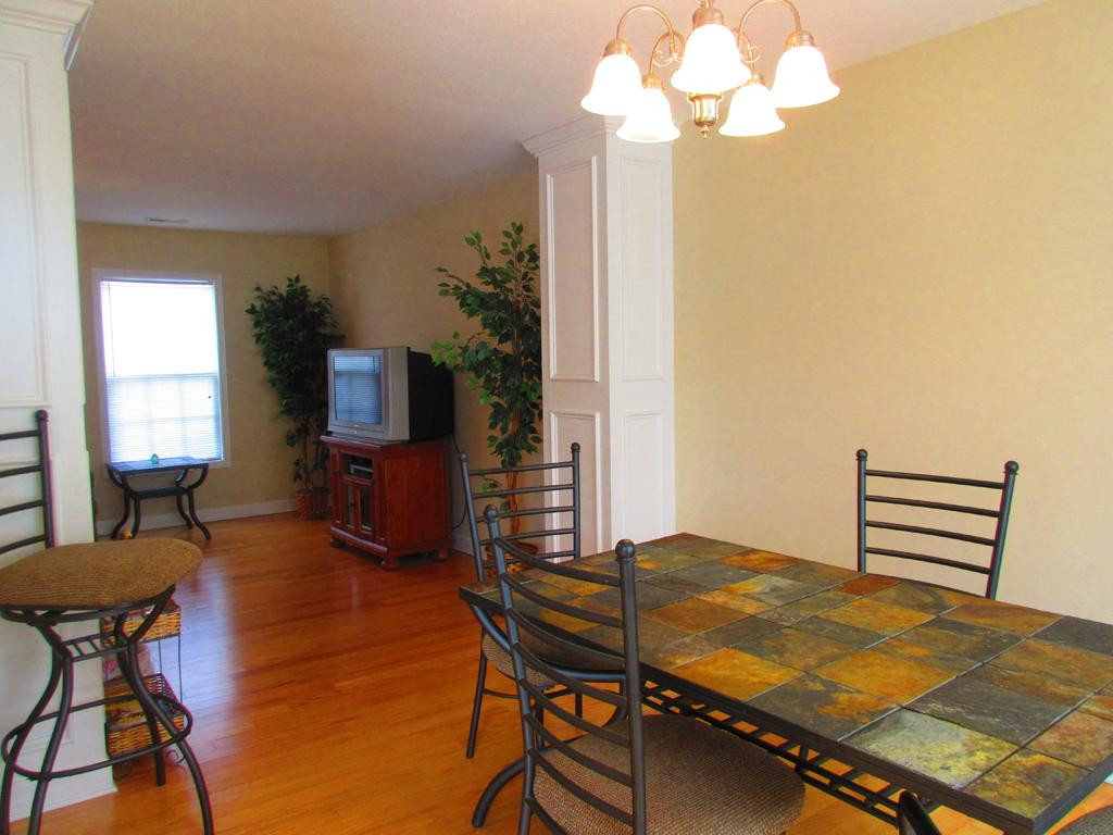 185 Azalea Ridge Johnson City, TN 37601 - Photo 8 of 30 Dining room