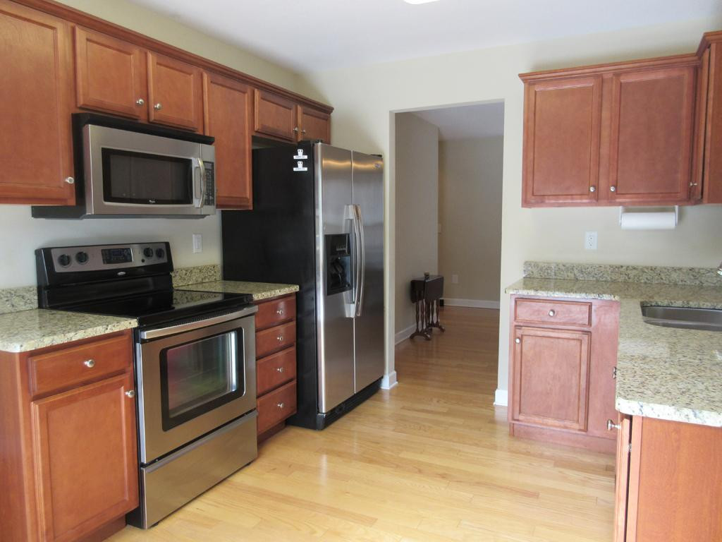 185 Azalea Ridge Johnson City, TN 37601 - Photo 9 of 30 Great Kitchen with Granite