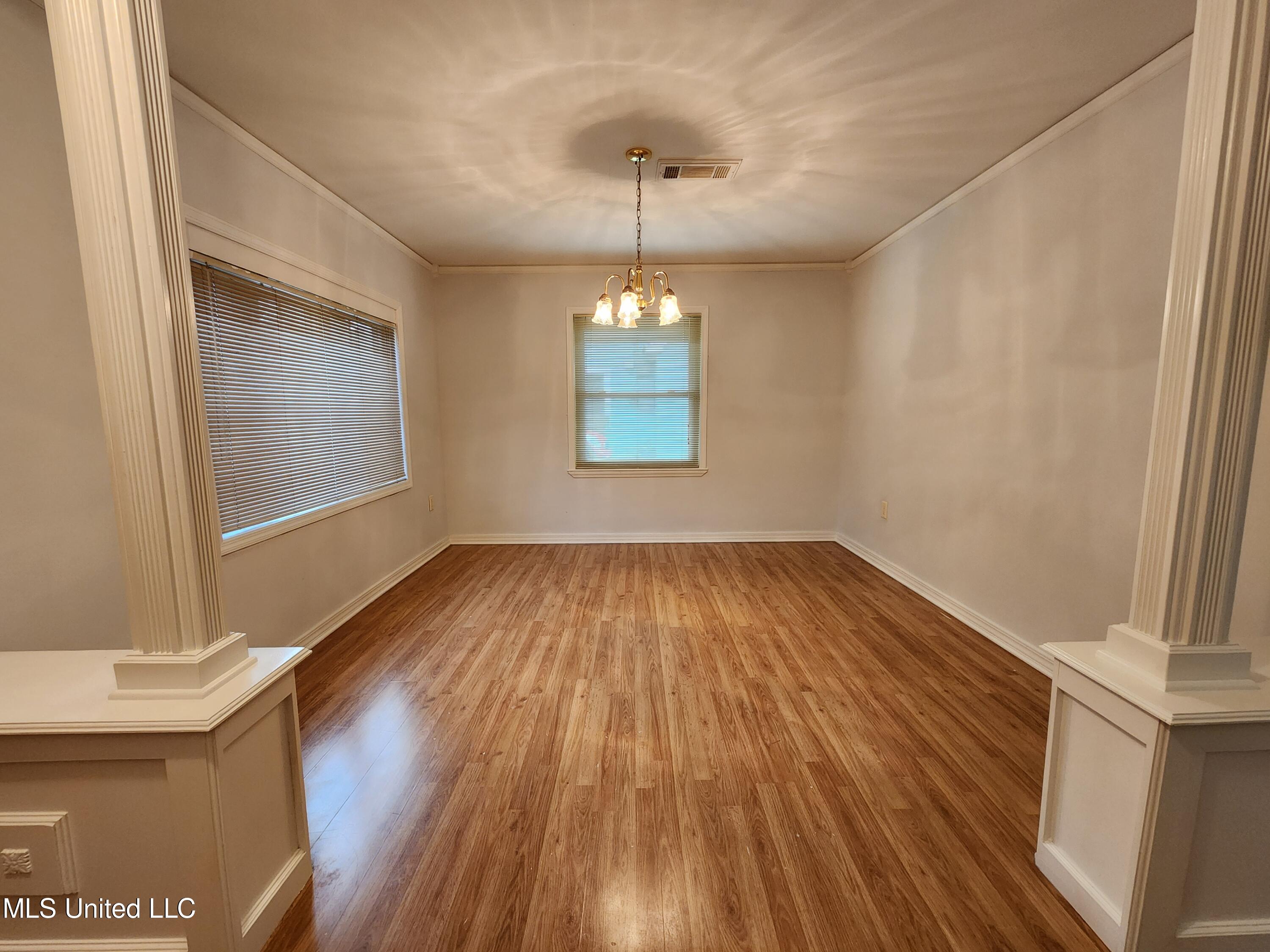 1739 Ridgeway Drive Biloxi, MS 39531 - Photo 3 of 29 3