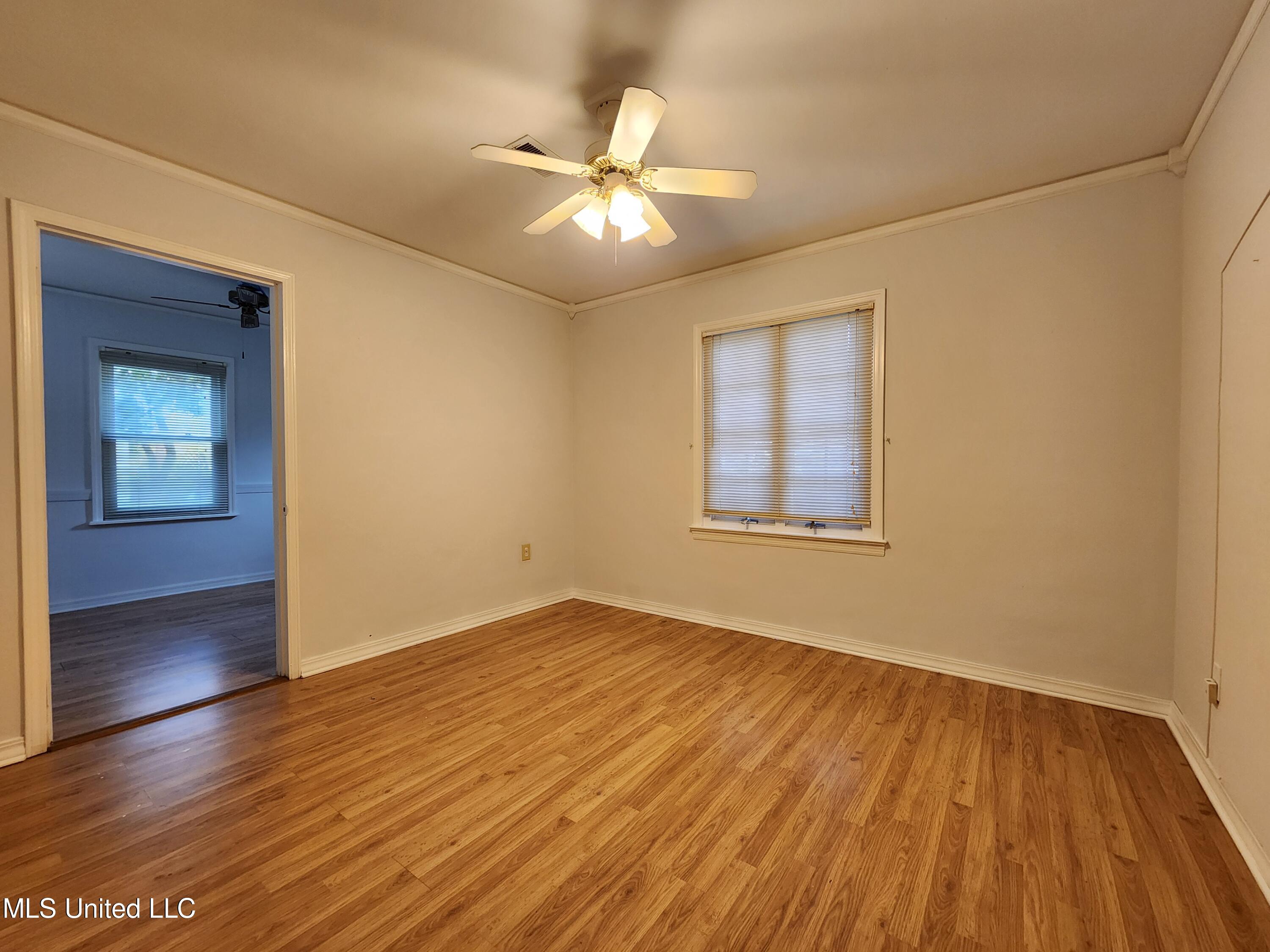1739 Ridgeway Drive Biloxi, MS 39531 - Photo 4 of 29 4