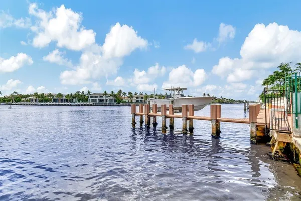 $2,200 | 1932 Northeast 7th Street, Unit 2, Deerfield Beach, FL 33441