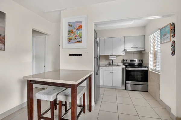 $2,200 | 1932 Northeast 7th Street, Unit 2, Deerfield Beach, FL 33441