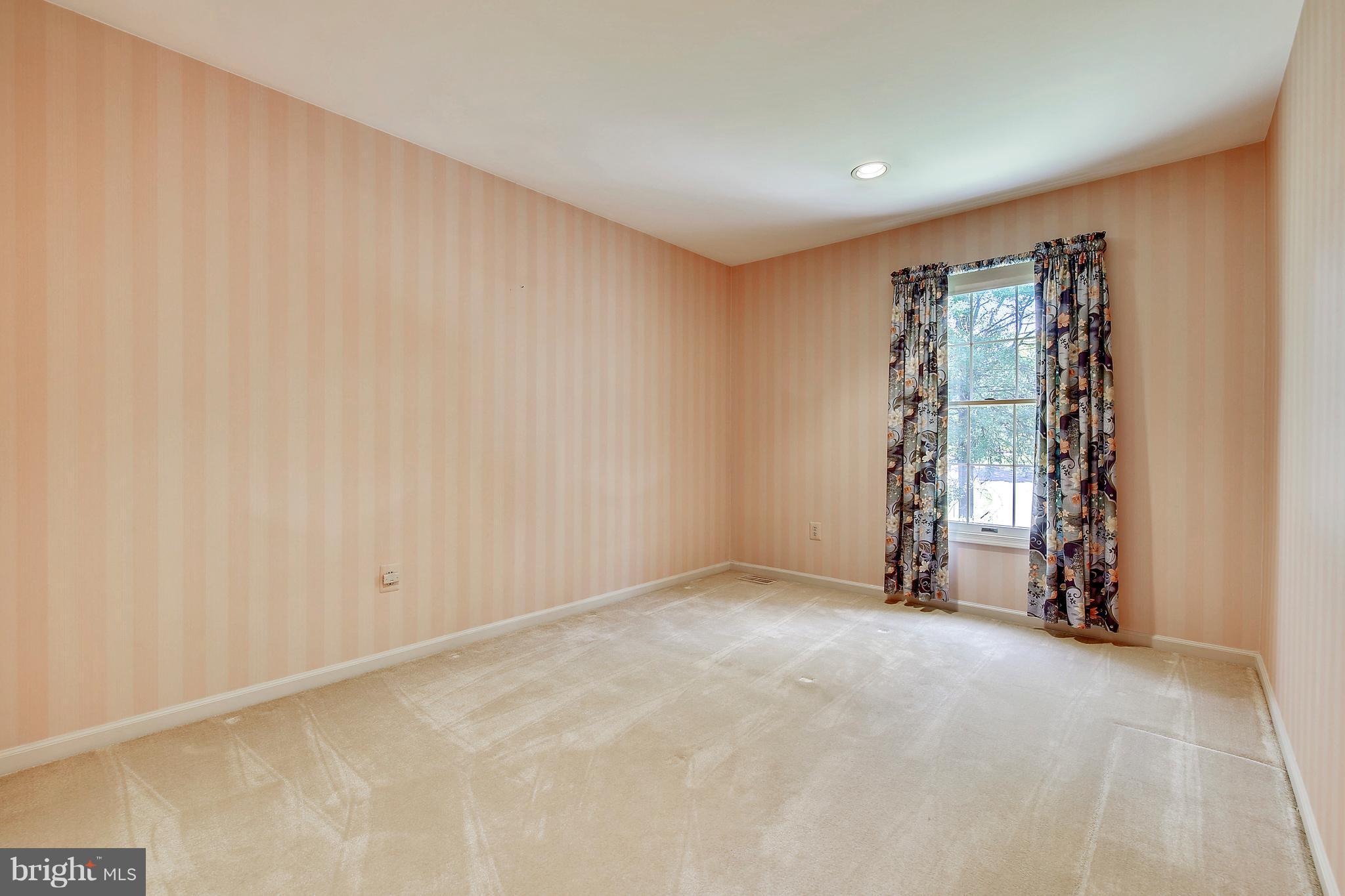 14532 Pebblestone Drive Silver Spring, MD 20905 - Photo 15 of 30 Bedroom 3