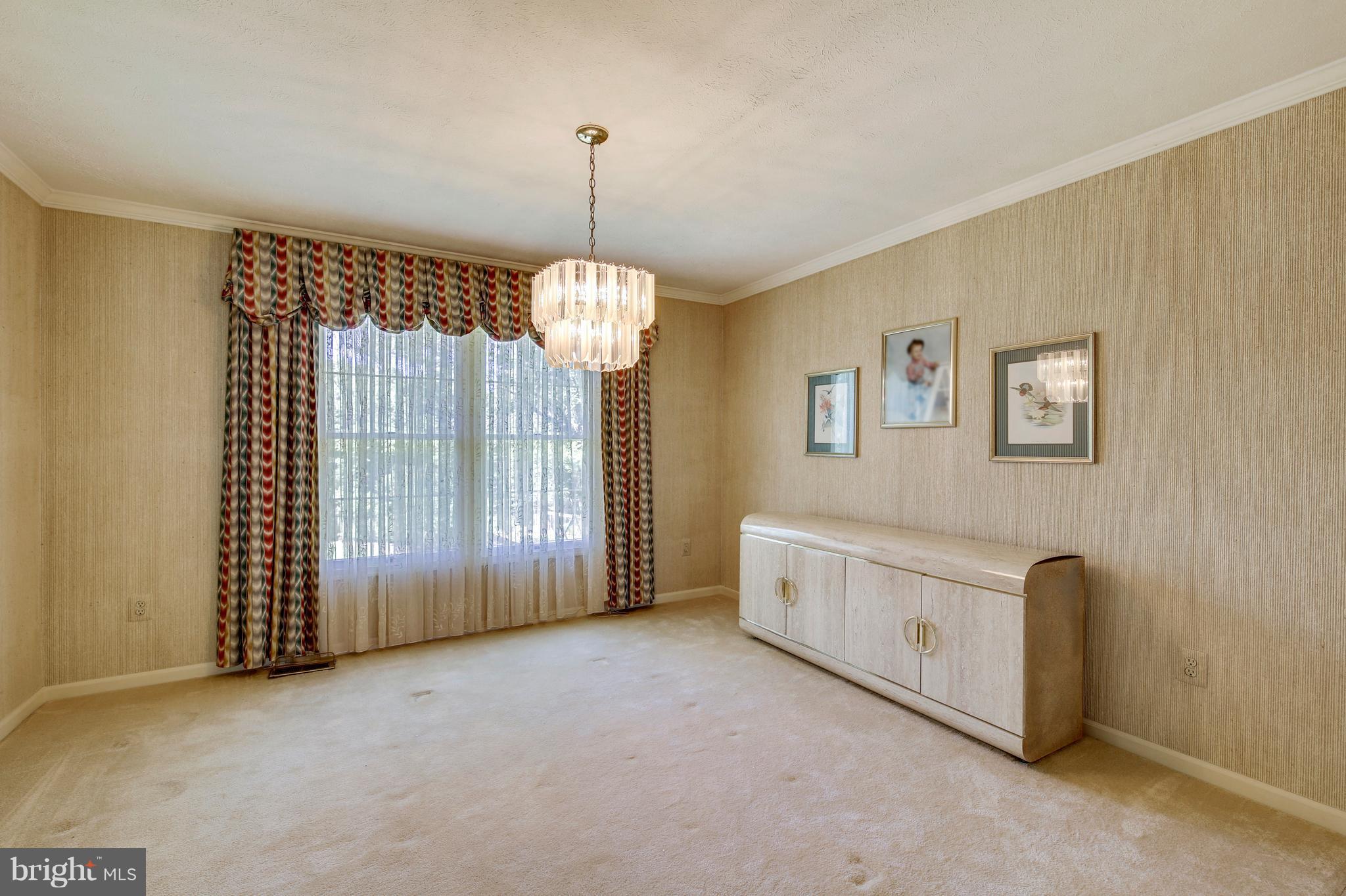 14532 Pebblestone Drive Silver Spring, MD 20905 - Photo 7 of 30 Large Dining Room