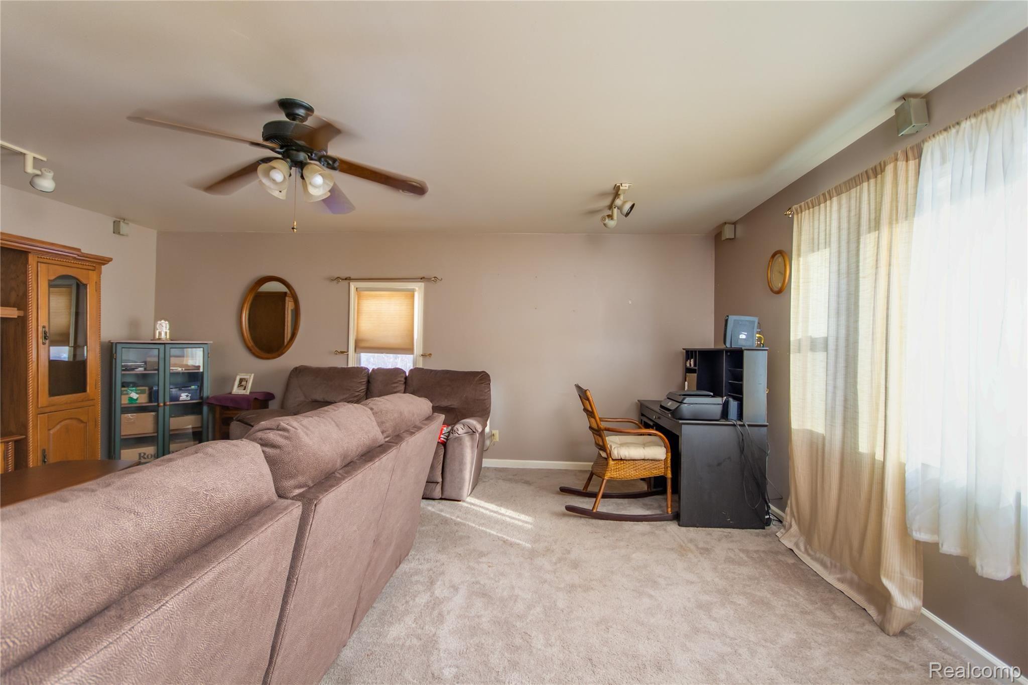 4526 West Allen Road Howell, MI 48855 - Photo 15 of 29 DSC_2748enf.jpg