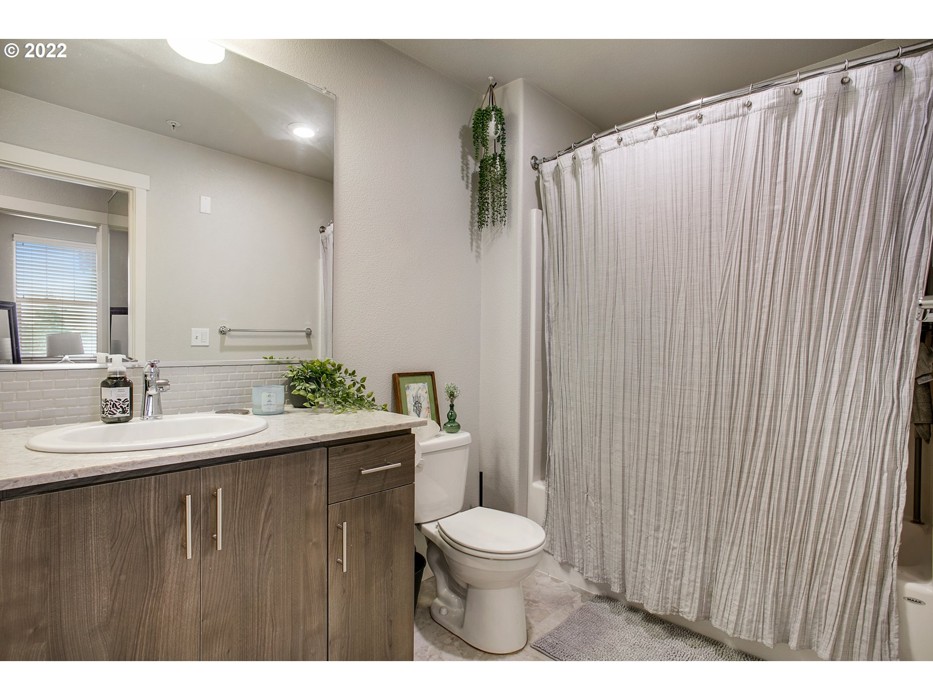 17182 Southwest Appledale Road, Unit 204 Beaverton, OR 97007 - Photo 10 of 18 Gallery Image 10