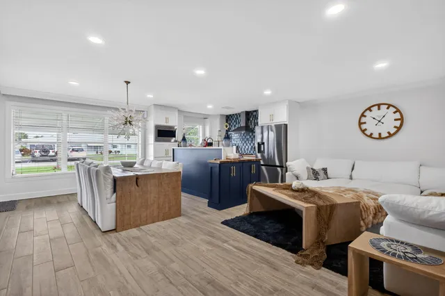 $2,500 | 212 West High Point Terrace, Unit C, Delray Beach, FL 33445