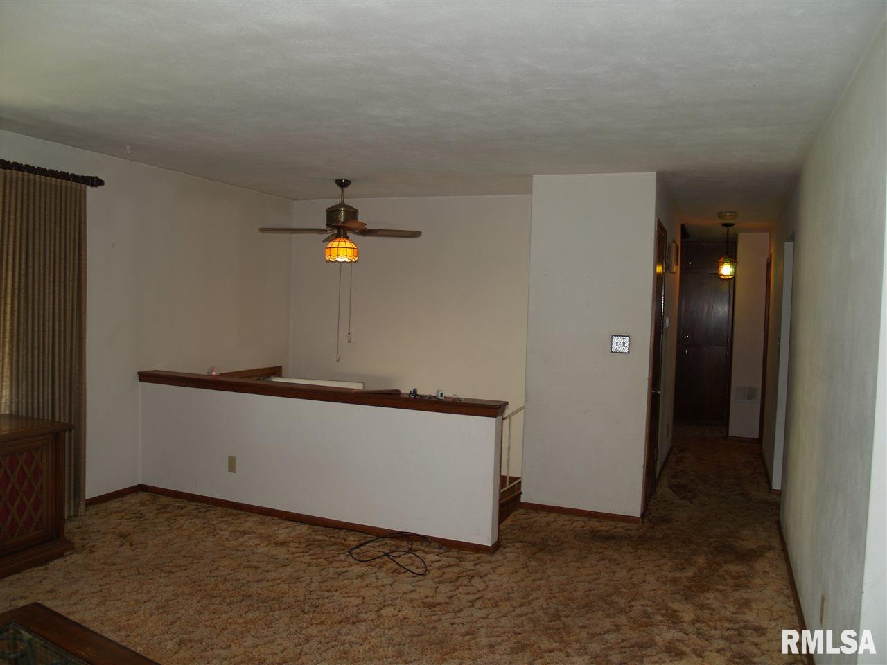 4906 South Alaska Road Bartonville, IL 61607 - Photo 8 of 32
