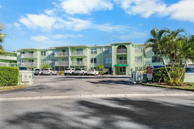 $328,998 | 464 North Paula Drive, Unit 106, Dunedin, FL 34698