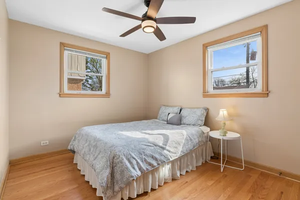 $425,000 | 7661 North Neva Avenue, Niles, IL 60714