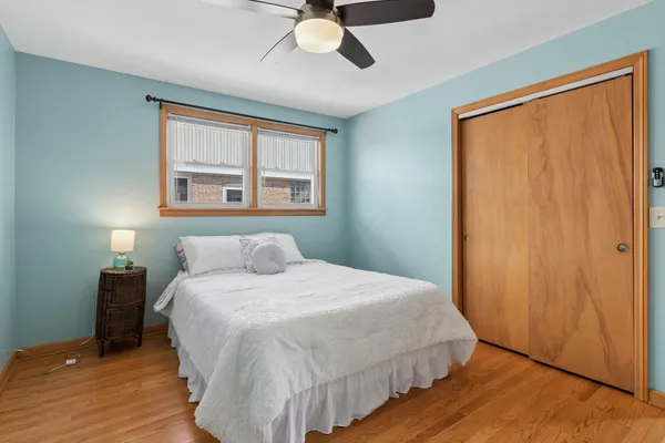 $425,000 | 7661 North Neva Avenue, Niles, IL 60714