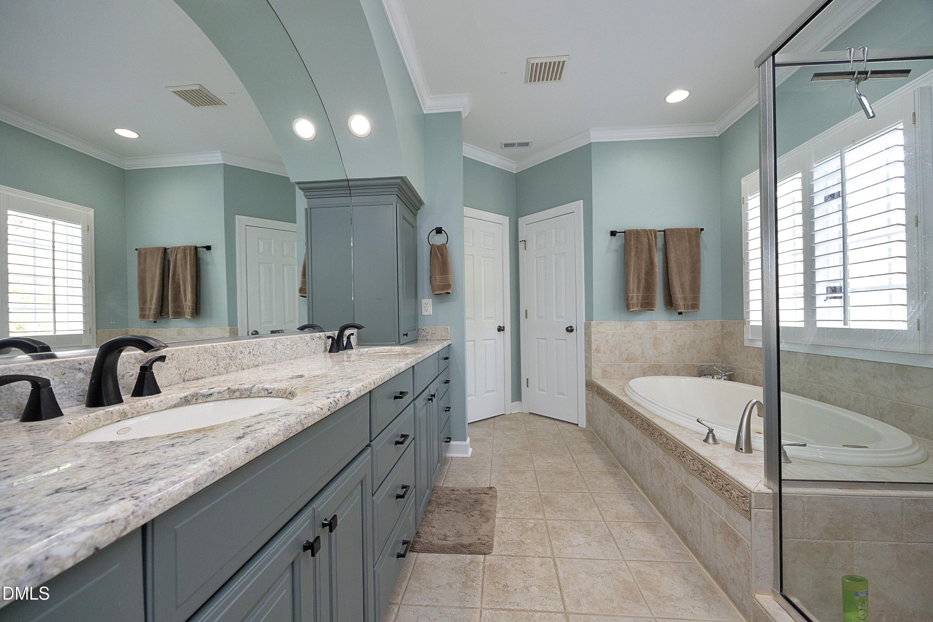 2908 Aquila Way Raleigh, NC 27614 - Photo 26 of 57 37PrimaryBath