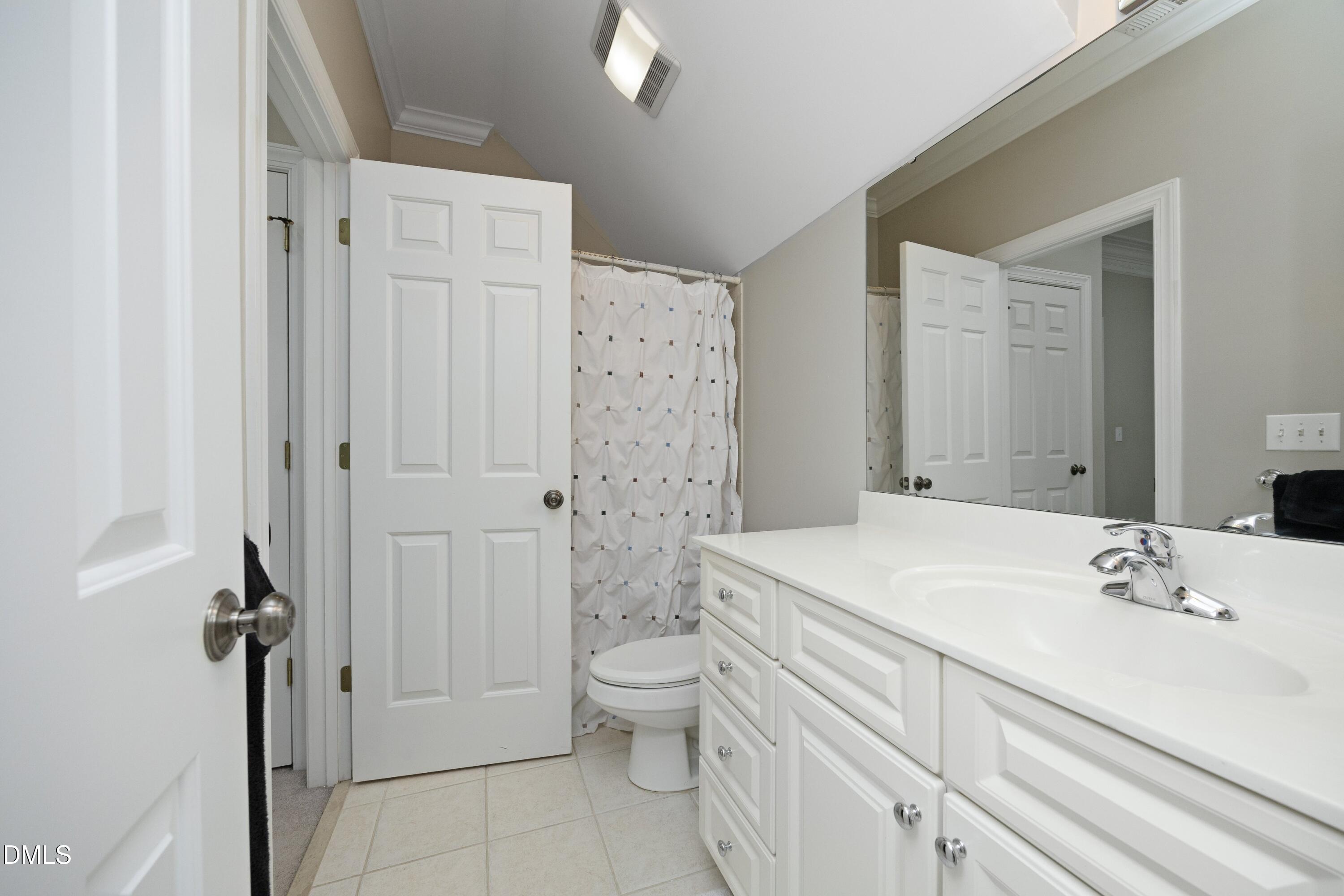 2908 Aquila Way Raleigh, NC 27614 - Photo 32 of 57 47HallBath