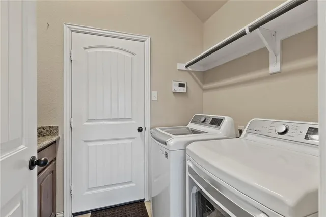 $374,500 | 103 Pecos Street, Bells, TX 75414