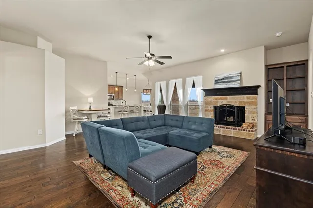 $374,500 | 103 Pecos Street, Bells, TX 75414