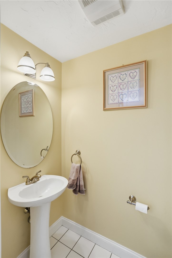 272 Cass Avenue, Unit 3 Woonsocket, RI 02895 - Photo 31 of 42