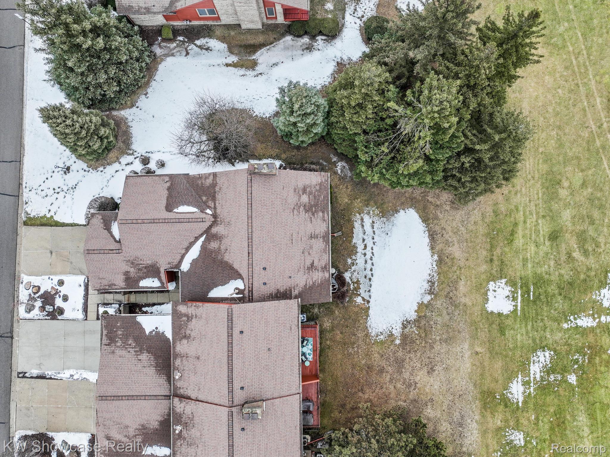 882 GreenView Court Rochester, MI 48307 - Photo 31 of 44