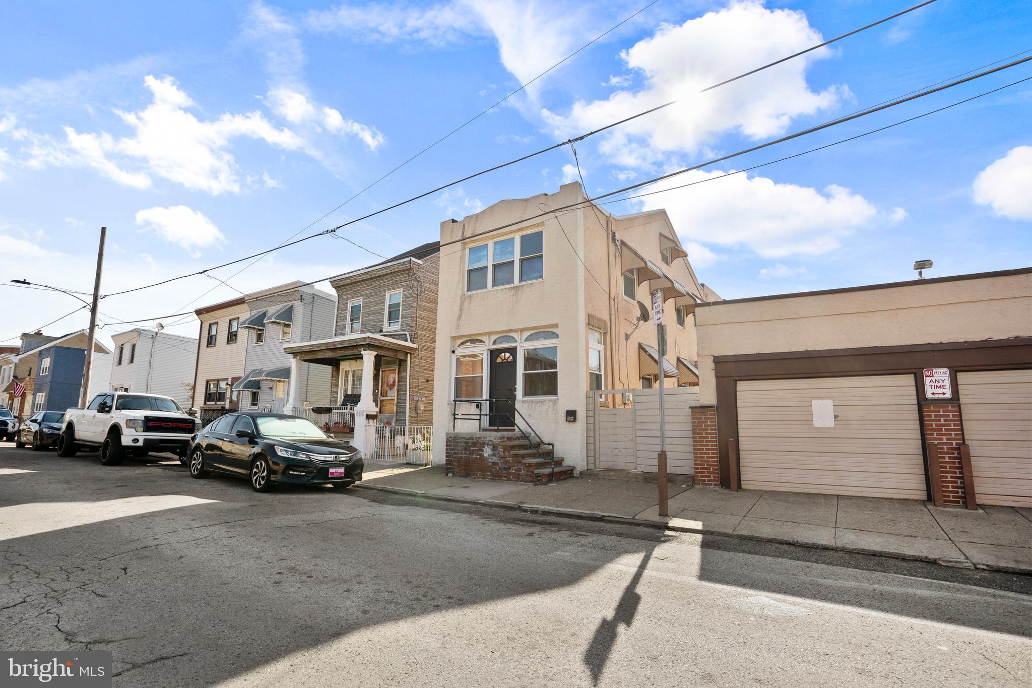4613 Edgemont Street Philadelphia, PA 19137 - Photo 2 of 34