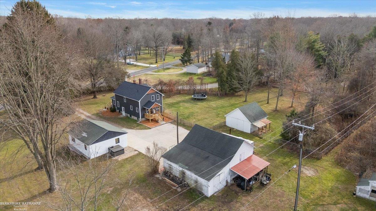 8846 Stone Road Algonac, MI 48001 - Photo 4 of 48