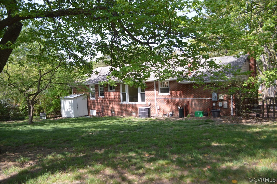 2211 Manlyn Road Henrico, VA 23229 - Photo 38 of 43 Gallery Image 38