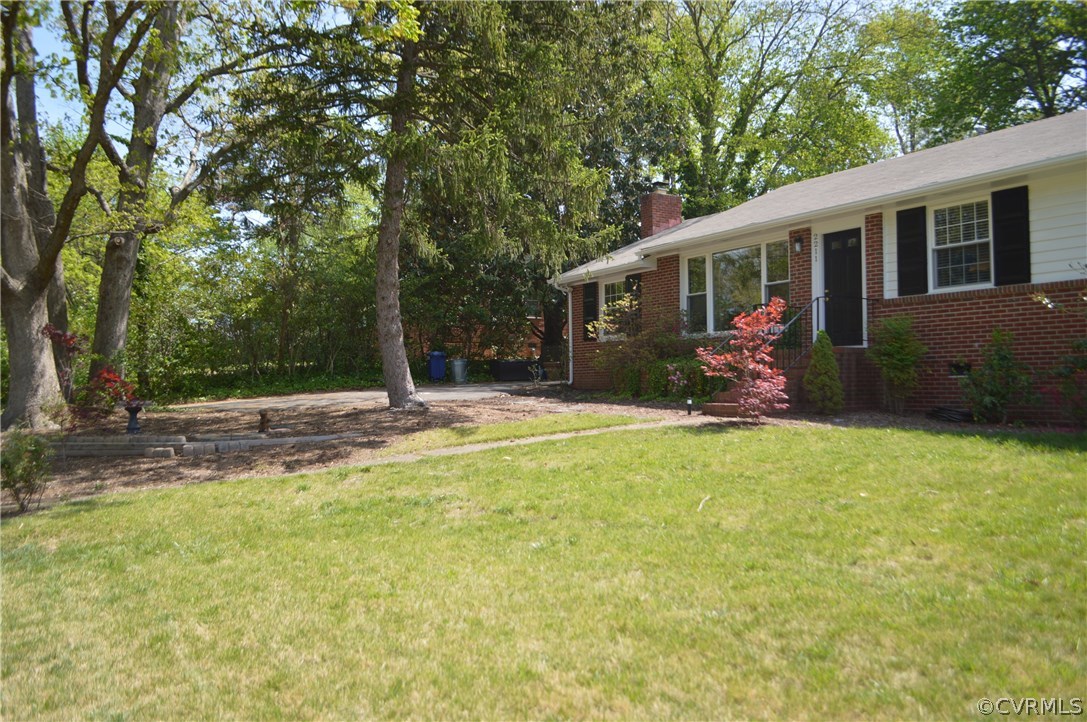 2211 Manlyn Road Henrico, VA 23229 - Photo 7 of 43 Gallery Image 7