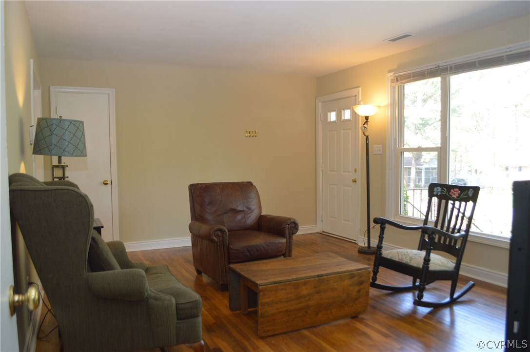 2211 Manlyn Road Henrico, VA 23229 - Photo 9 of 43 Gallery Image 9