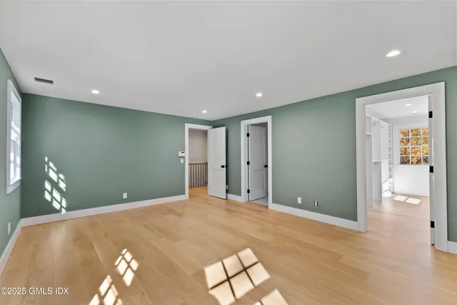 $4,995,000 | 40 Howard Road, Greenwich, CT 06831