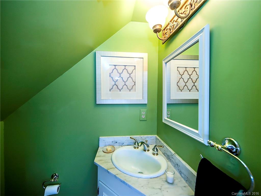 903 Bromley Road, Unit 903 Charlotte, NC 28207 - Photo 12 of 24 Gallery Image 12