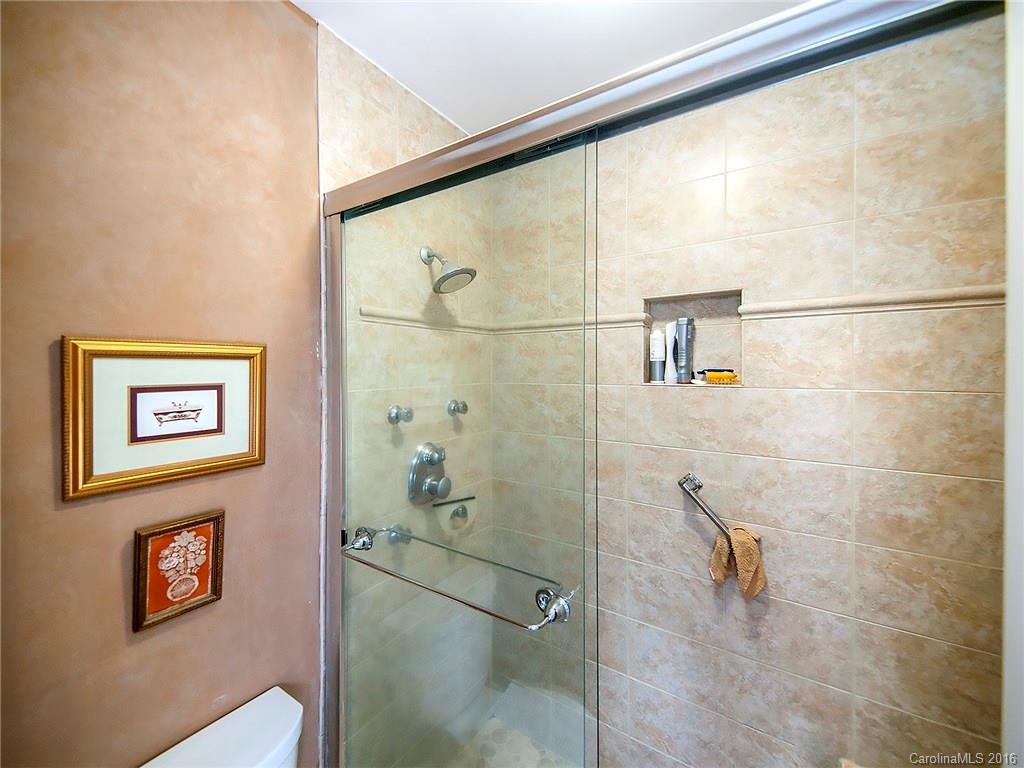 903 Bromley Road, Unit 903 Charlotte, NC 28207 - Photo 15 of 24 Gallery Image 15